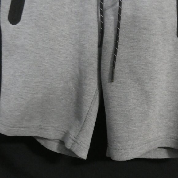 AMERICAN EAGLE - AE | xs - extra small | Stylish Grey Shorts | Zippered Pockets - Picture 7 of 14